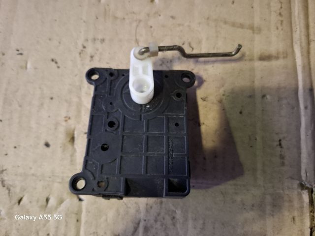 bontott KIA SORENTO Fűtés Állító Motor