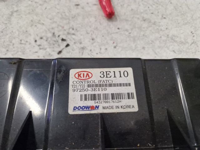 bontott KIA SORENTO Fűtéskapcsoló (digit klímás)