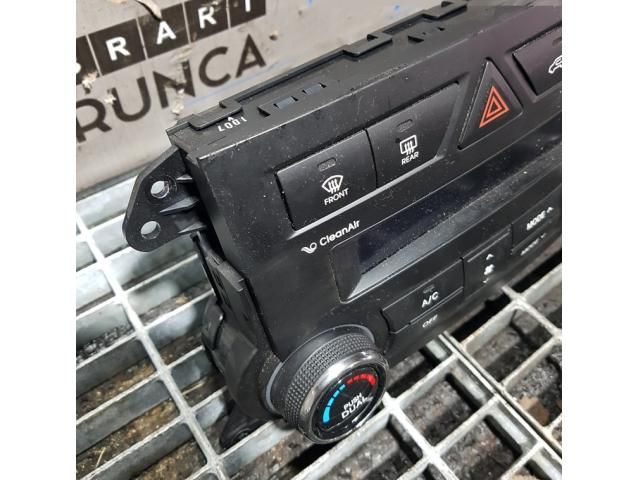 bontott KIA SORENTO Fűtéskapcsoló