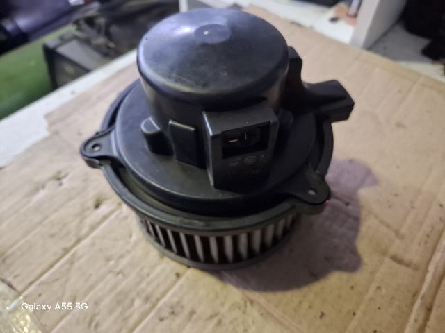 bontott KIA SORENTO Fűtőmotor (Klímás)