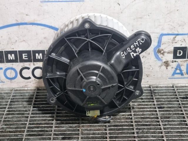 bontott KIA SORENTO Fűtőmotor (Klímás)