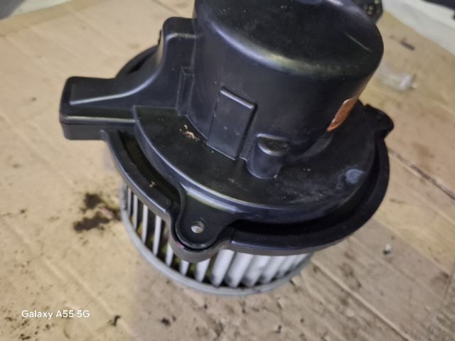 bontott KIA SORENTO Fűtőmotor (Klímás)