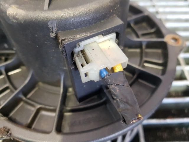 bontott KIA SORENTO Fűtőmotor (Klímás)