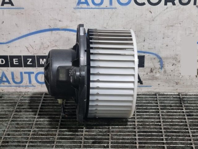 bontott KIA SORENTO Fűtőmotor (Klímás)