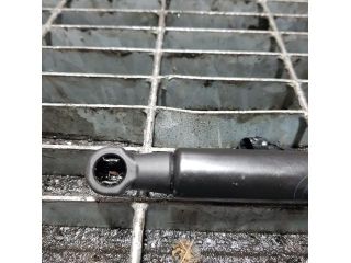 bontott KIA SORENTO Gázrugós Kitámasztó Teleszkóp Csomagtérajtó (Pozíciófüggetlen)