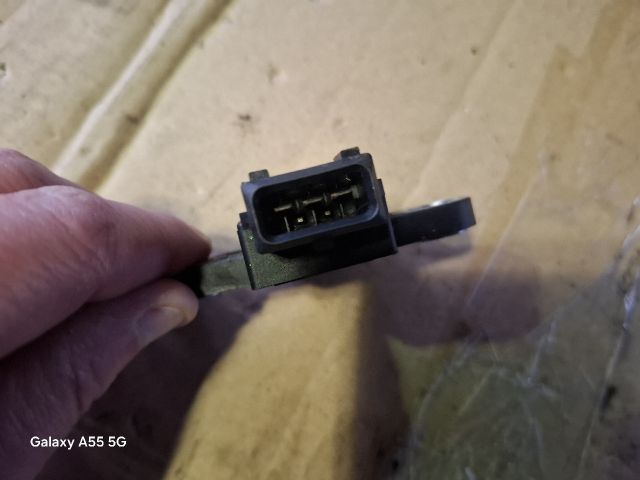 bontott KIA SORENTO Gyorsulás Jeladó