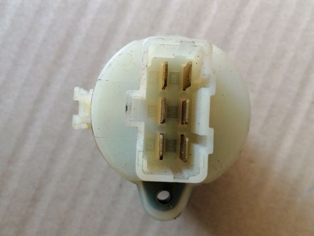 bontott KIA SORENTO Gyújtáskapcsoló Zárbetét