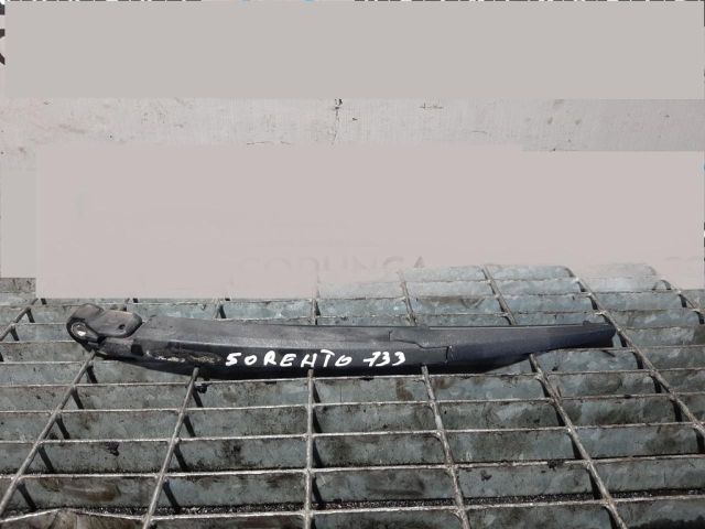 bontott KIA SORENTO Hátsó Ablaktörlő Kar