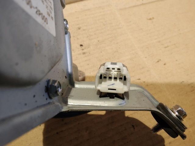 bontott KIA SORENTO Hátsó Ablaktörlő Motor