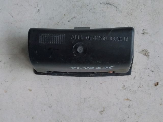 bontott KIA SORENTO Hátsó Hamutartó