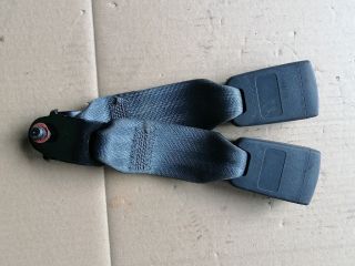 bontott KIA SORENTO Hátsó középső Biztonsági Öv Csat