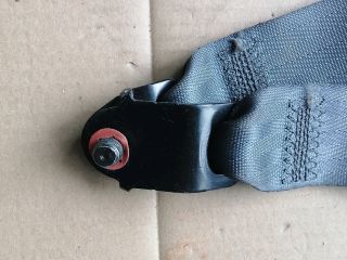 bontott KIA SORENTO Hátsó középső Biztonsági Öv Csat