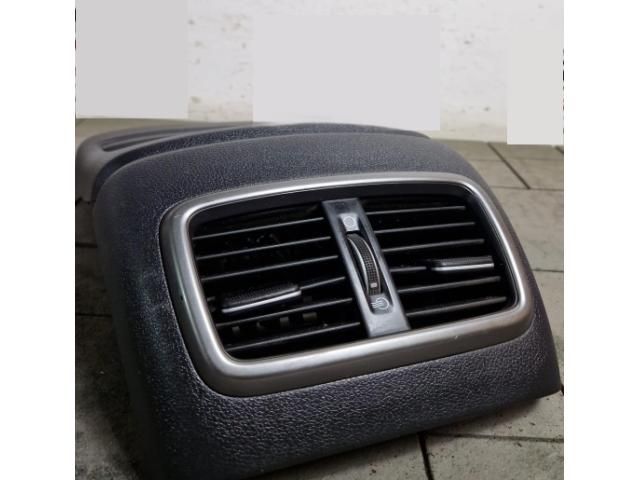 bontott KIA SORENTO Hátsó középső Szellőző