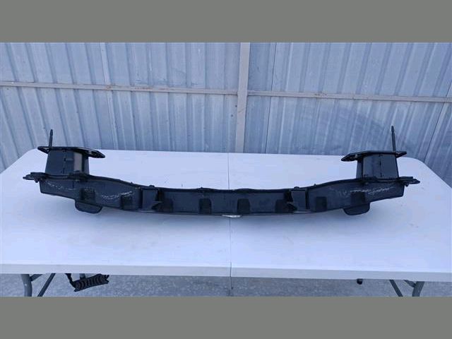 bontott KIA SORENTO Hátsó Lökhárító Merevítő (Fém)