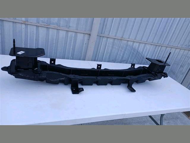 bontott KIA SORENTO Hátsó Lökhárító Merevítő (Fém)