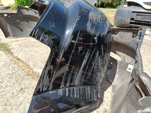 bontott KIA SORENTO Hátsó Lökhárító (Részeivel)