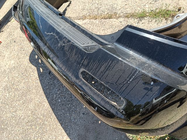 bontott KIA SORENTO Hátsó Lökhárító (Részeivel)