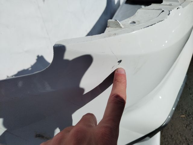 bontott KIA SORENTO Hátsó Lökhárító (Üresen)