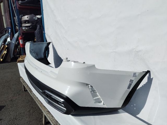 bontott KIA SORENTO Hátsó Lökhárító (Üresen)