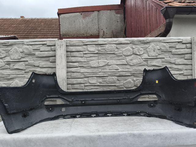 bontott KIA SORENTO Hátsó Lökhárító (Üresen)