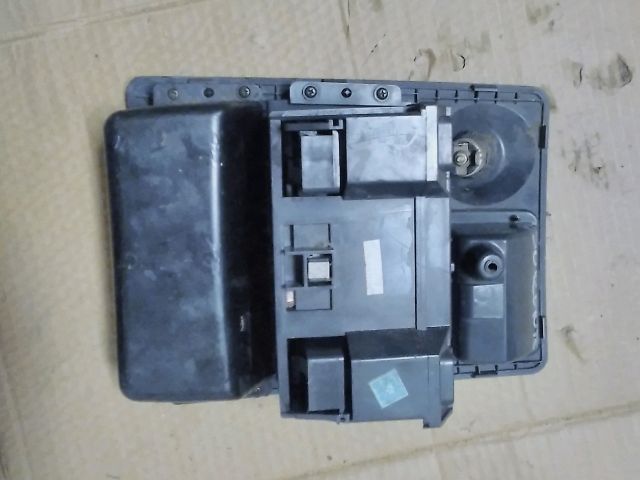 bontott KIA SORENTO Hátsó Pohártartó