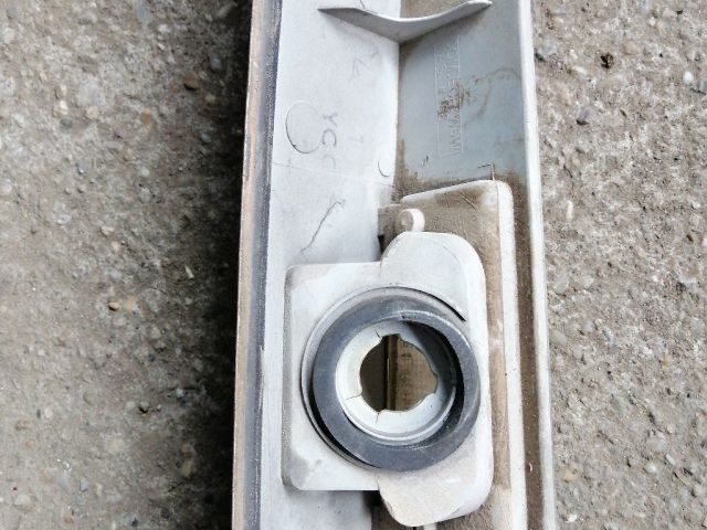 bontott KIA SORENTO Hátsó Rendszámtábla Világítás