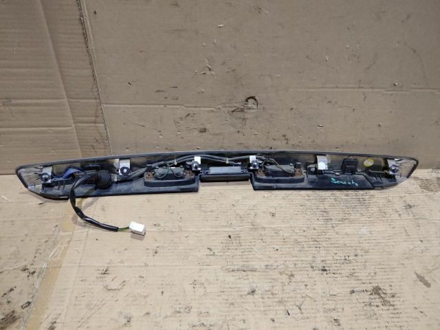 bontott KIA SORENTO Hátsó Rendszámtábla Világítás