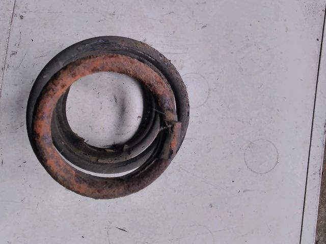 bontott KIA SORENTO Hátsó Rugó