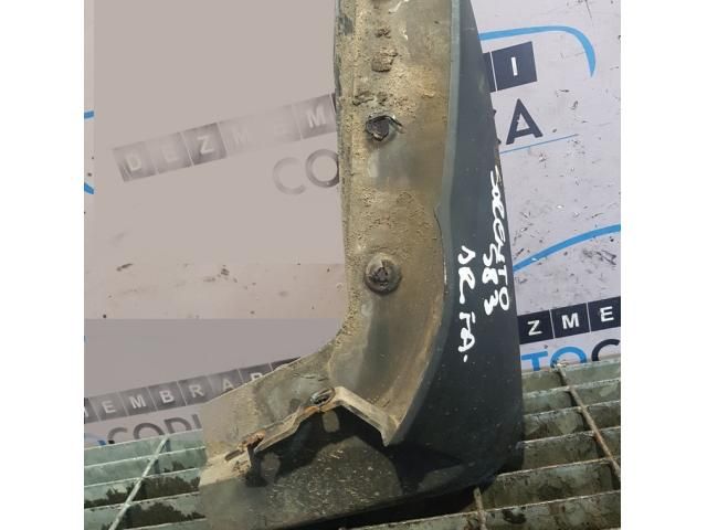 bontott KIA SORENTO Hátsó Sárvédő Gumi Pár