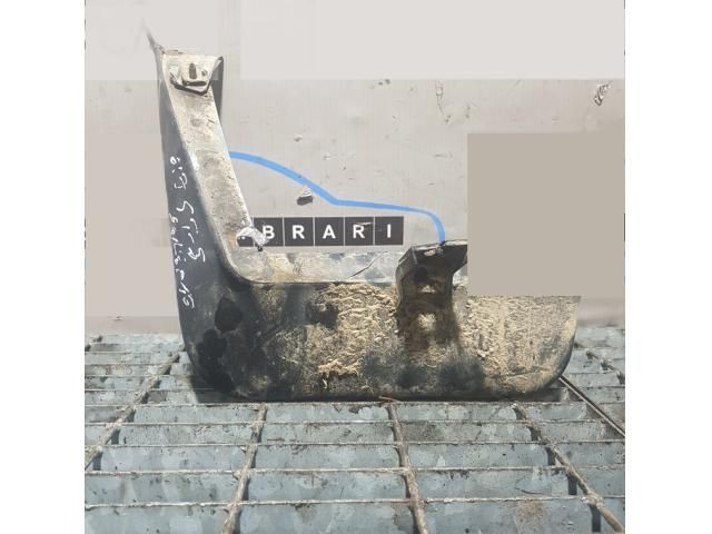 bontott KIA SORENTO Hátsó Sárvédő Gumi Pár