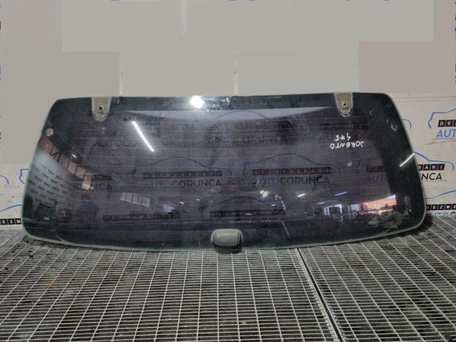 bontott KIA SORENTO Hátsó Szélvédő