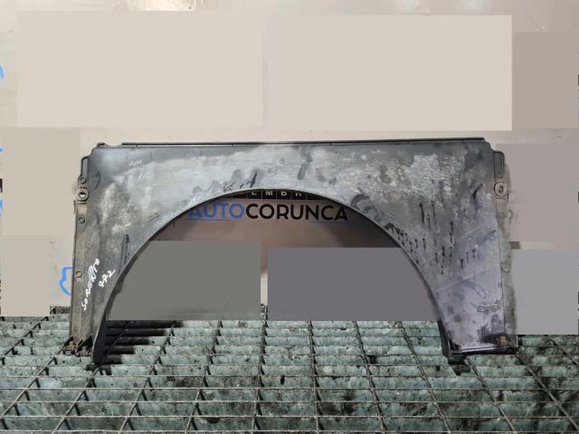 bontott KIA SORENTO Hűtő Légterelő