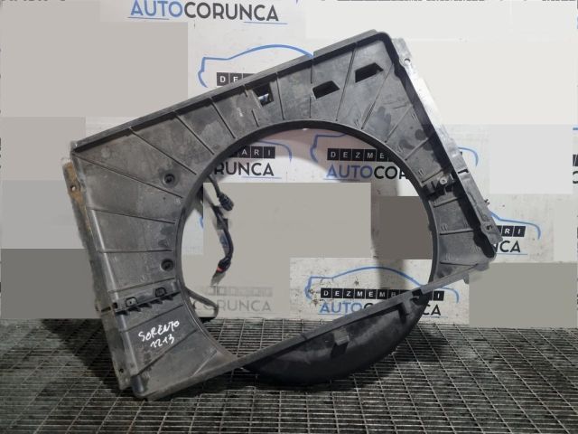 bontott KIA SORENTO Hűtő Légterelő