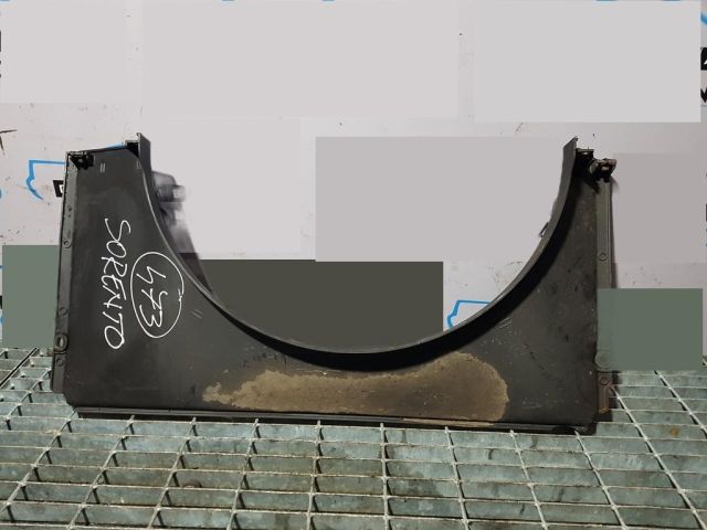 bontott KIA SORENTO Hűtő Légterelő