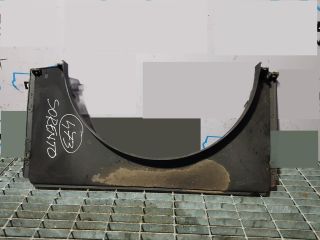 bontott KIA SORENTO Hűtő Légterelő