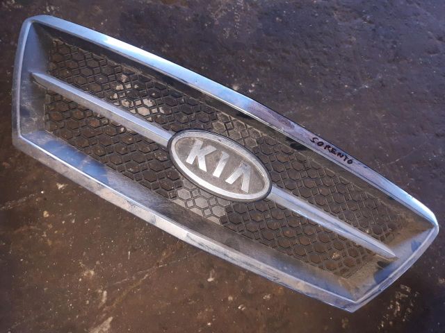 bontott KIA SORENTO Hűtőrács