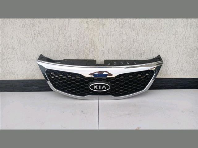 bontott KIA SORENTO Hűtőrács