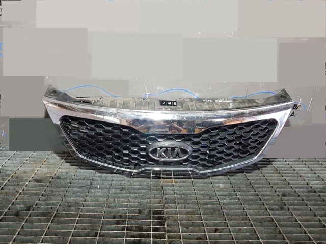 bontott KIA SORENTO Hűtőrács