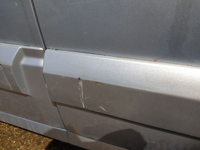 bontott KIA SORENTO Hűtőrács