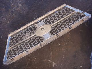 bontott KIA SORENTO Hűtőrács