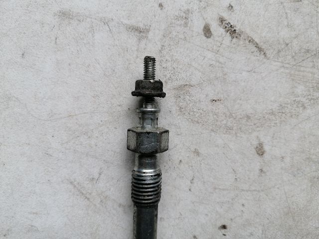 bontott KIA SORENTO Izzító/Gyújtó Gyertya