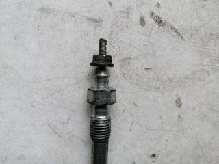 bontott KIA SORENTO Izzító/Gyújtó Gyertya