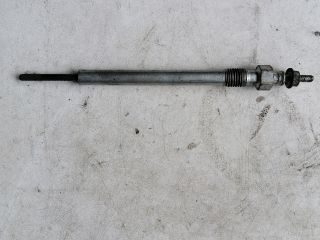 bontott KIA SORENTO Izzító/Gyújtó Gyertya