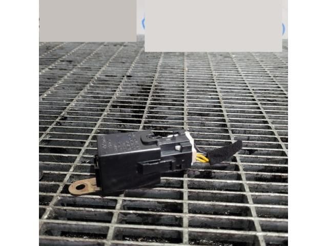 bontott KIA SORENTO Izzító Relé