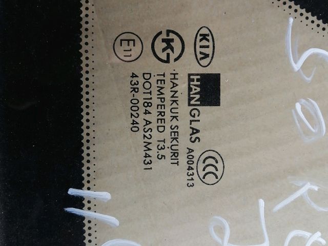 bontott KIA SORENTO Jobb C Oszlop Oldalablak Üveg