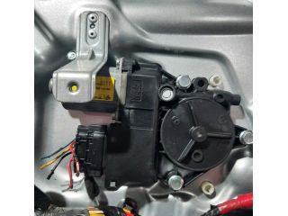 bontott KIA SORENTO Jobb első Ablakemelő Szerkezet (Elektromos)