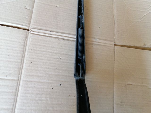 bontott KIA SORENTO Jobb első Ablaktörlő Kar