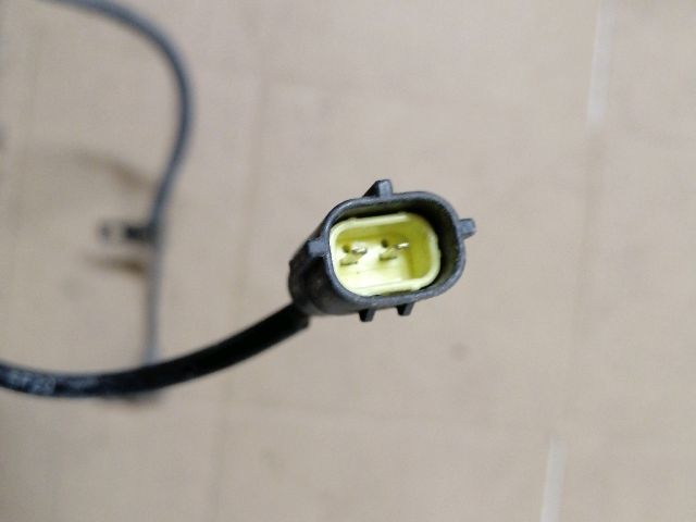 bontott KIA SORENTO Jobb első ABS Jeladó