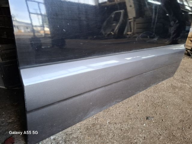 bontott KIA SORENTO Jobb első Ajtó (Részeivel)