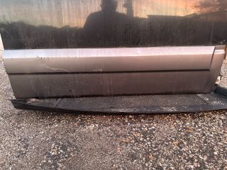 bontott KIA SORENTO Jobb első Ajtó (Üres lemez)